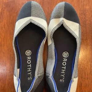 VGUC Black & Cream Round Toe Rothy’s Size 9.5